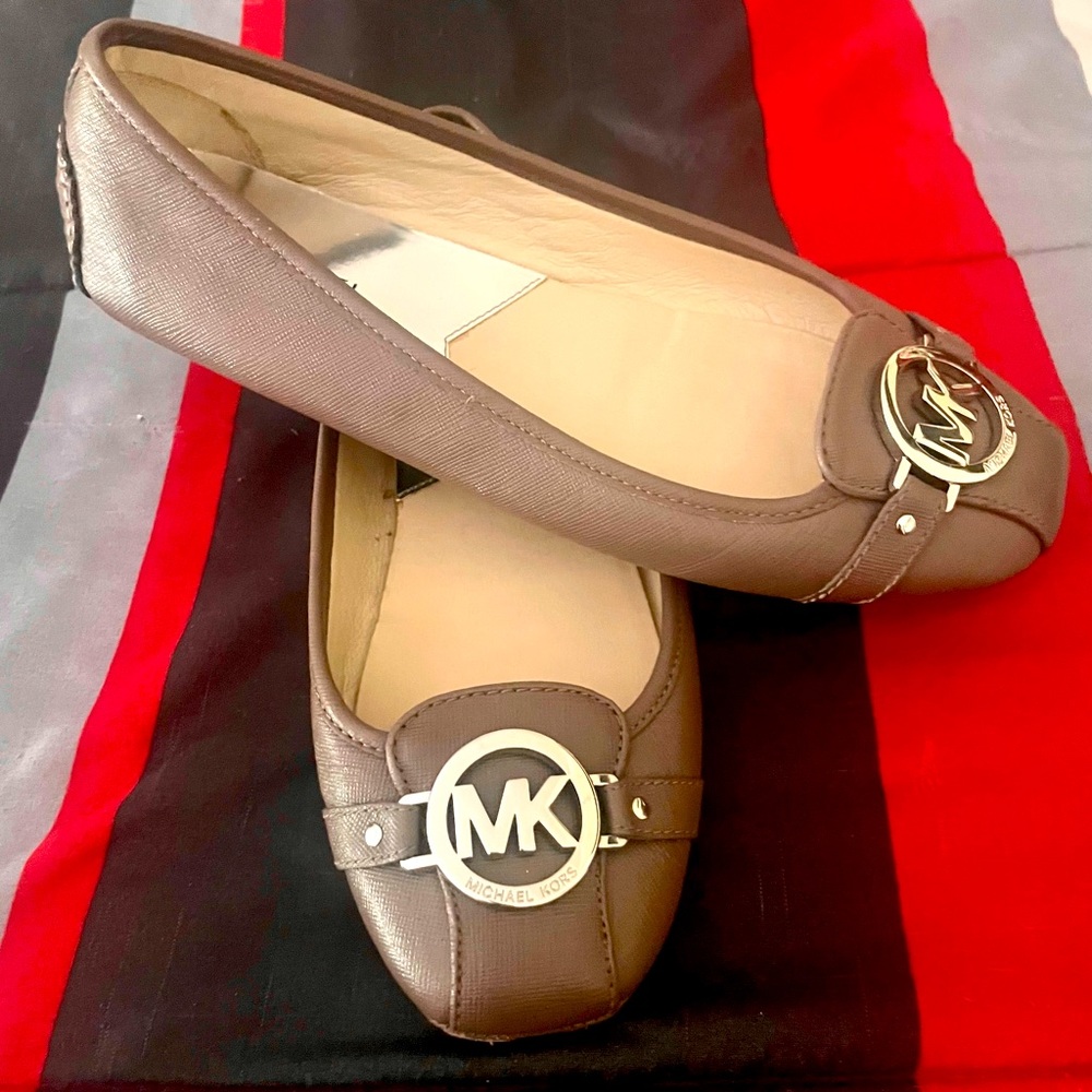MICHAEL KORS Fulton Moccasin - Size 9 - Good Gently Used Condition